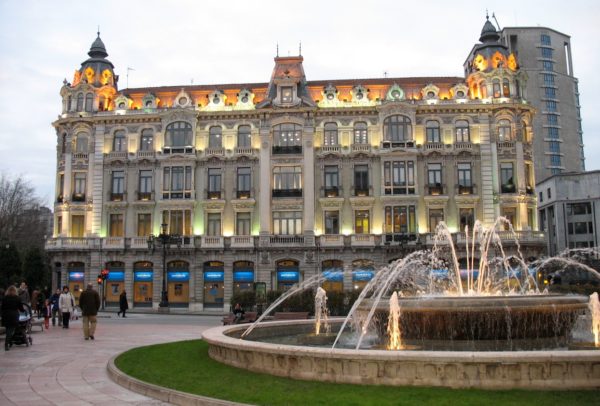 Plaza de la Escandalera, Овьедо, Испания