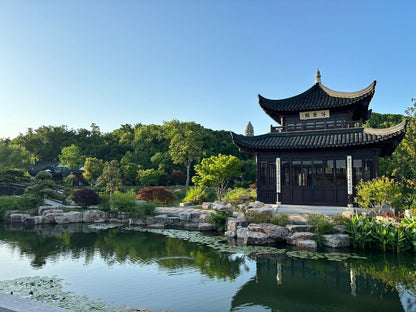 Tour to China: Beijing-Zhangjiajie-Dehang-Fenghuang-Shanghai